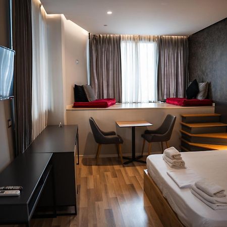 Center Boutique Hotel Tirana Exterior photo