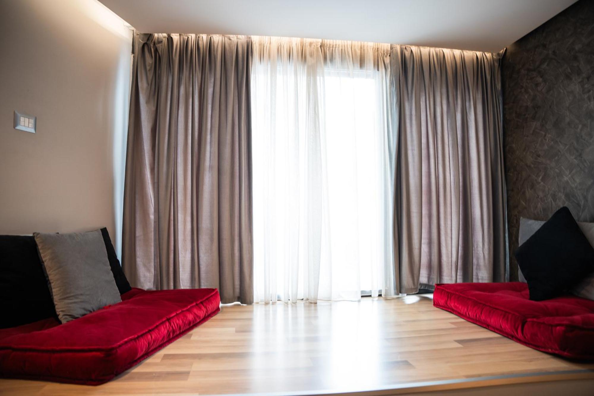 Center Boutique Hotel Tirana Exterior photo